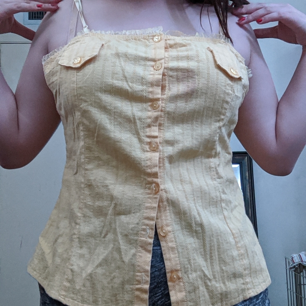 Button up yellow spaghetti starp
